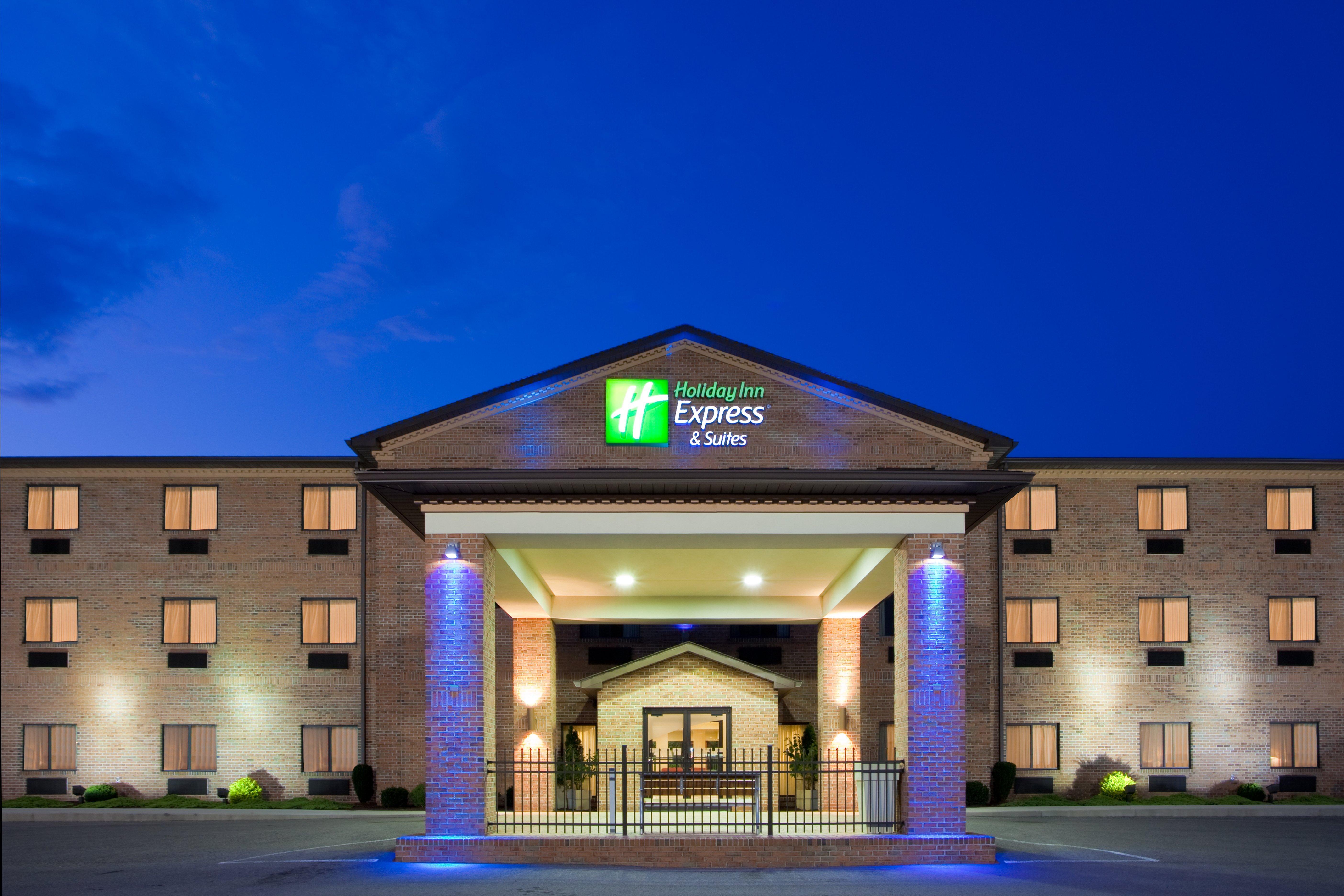 Holiday Inn Express Hotel & Suites Elkins, An Ihg Hotel Exterior photo